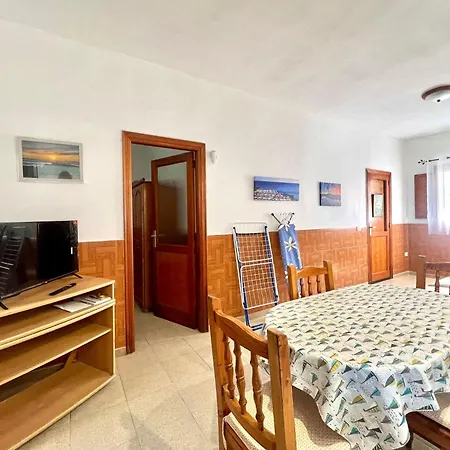 Apartamento Cozy Front Of The Sea La Mareta
