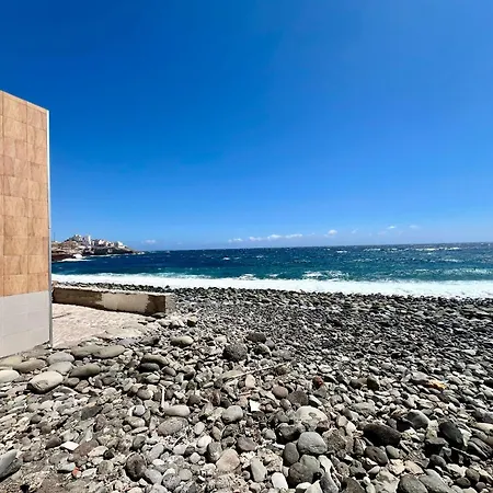 Apartamento Cozy Front Of The Sea La Mareta