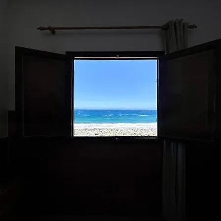Apartment Cozy Front Of The Sea